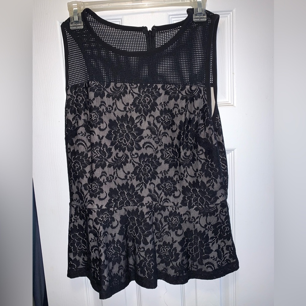 Women’s Blouse size medium